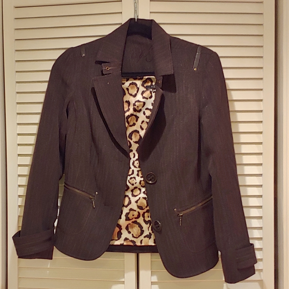 VEX suit jacket and skirt collection